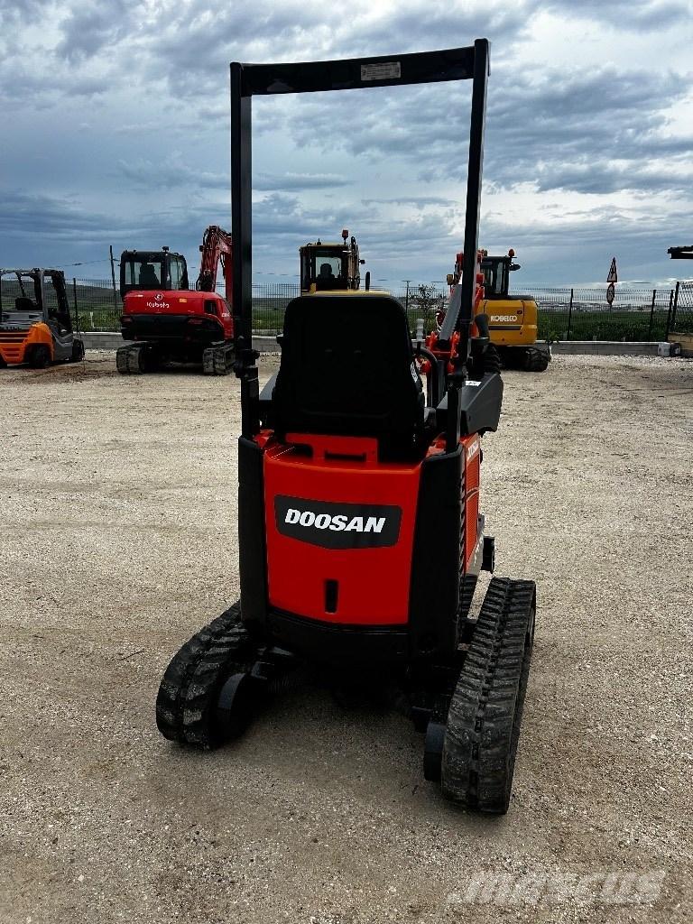 Doosan DX 10 Z Mini ekskavatörler, 7 tona dek