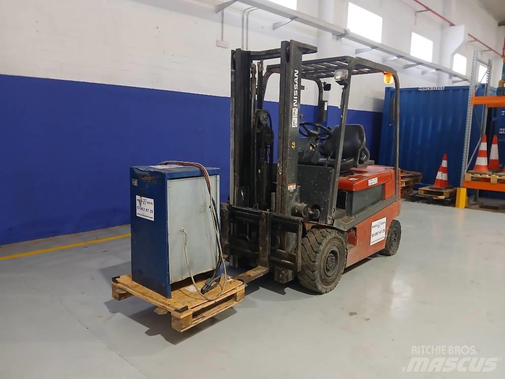 Nissan Q02 L 20 CU Elektrikli forkliftler