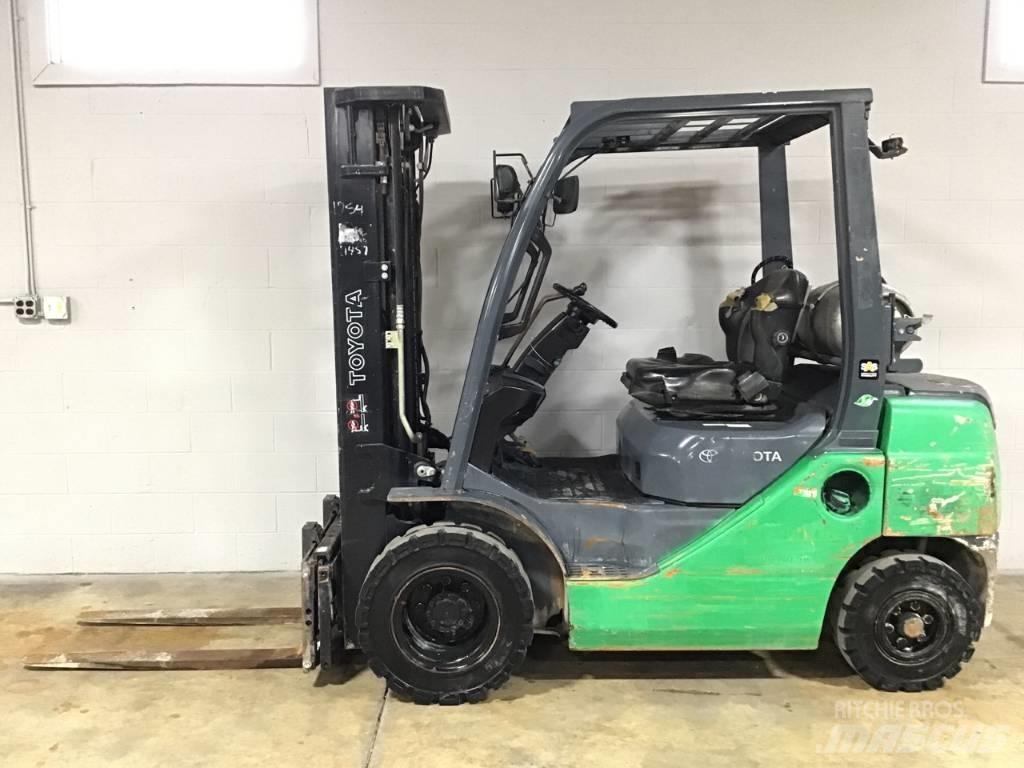 Toyota 8 FG U 25 Diger