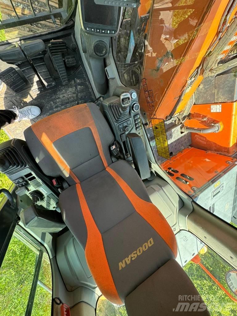 Doosan DX 140 LCR Paletli ekskavatörler