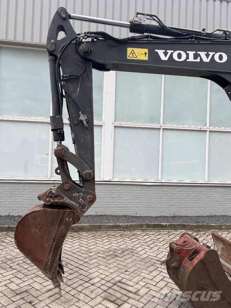 Volvo ECR 88 D    2016 Midi ekskavatörler 7 - 12 t