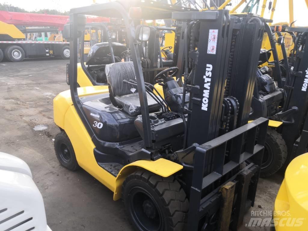 Komatsu 3 Dizel forkliftler