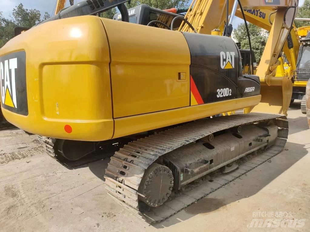 CAT 320 D Paletli ekskavatörler