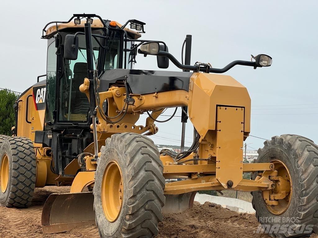 CAT 120 M Greyderler