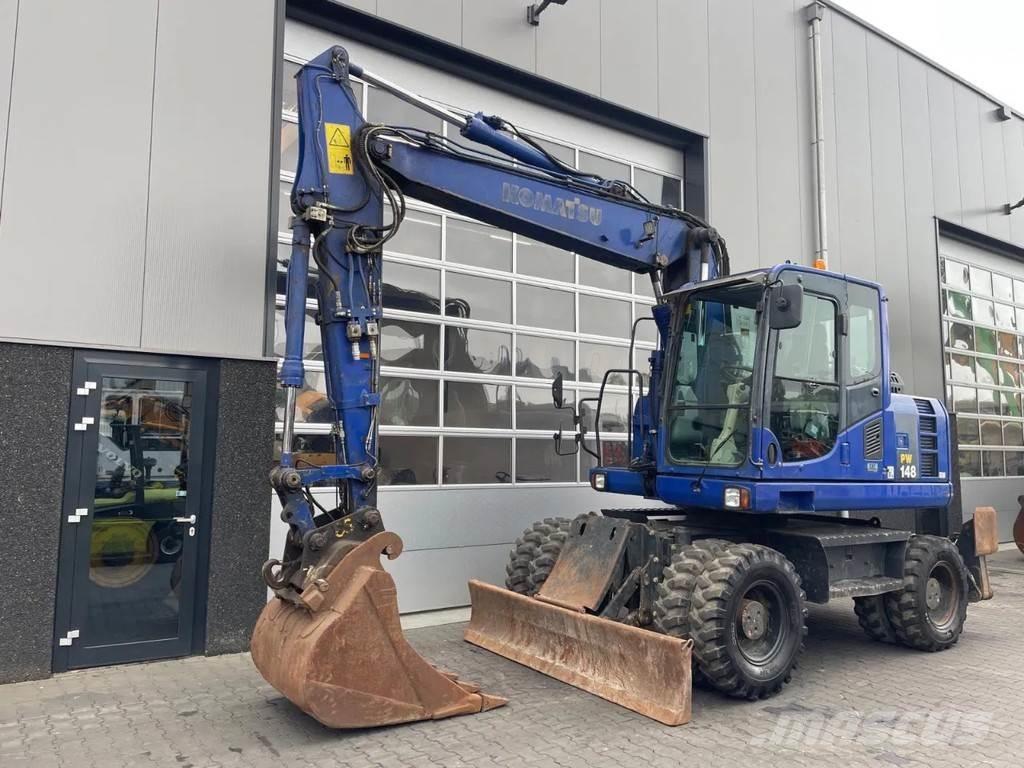 Komatsu PW148-8 Lastik tekerli ekskavatörler