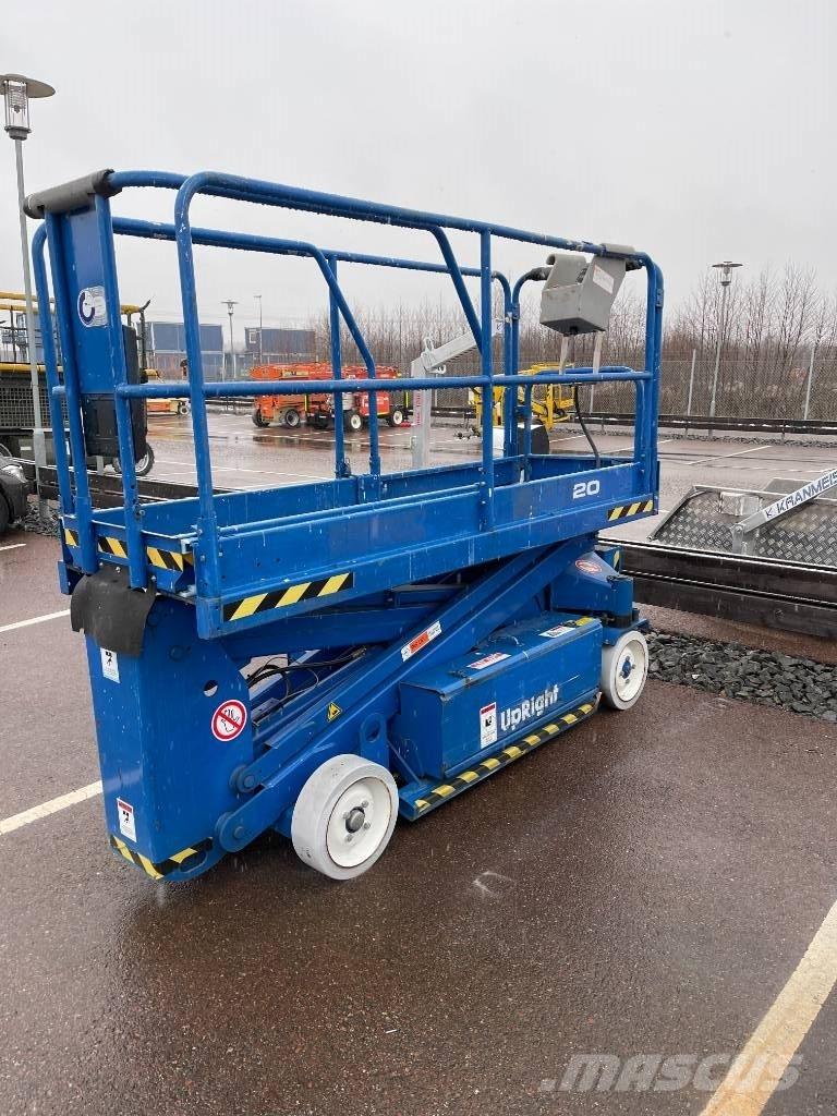 UpRight SL20 Saxlift Makasli platformlar