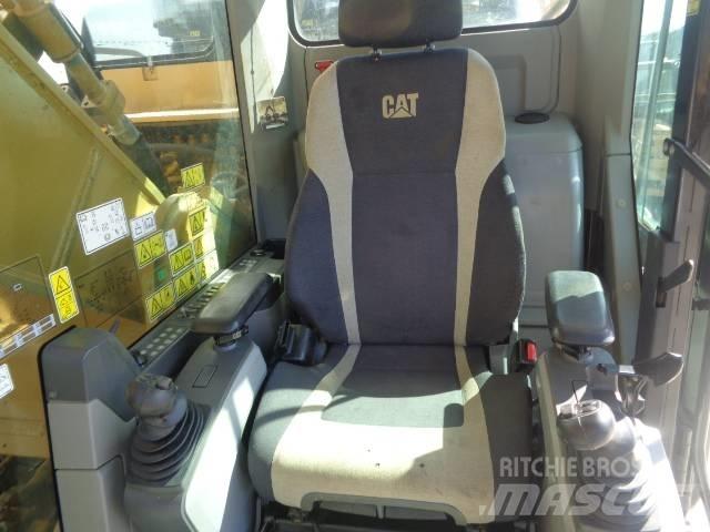 CAT 352 F Paletli ekskavatörler