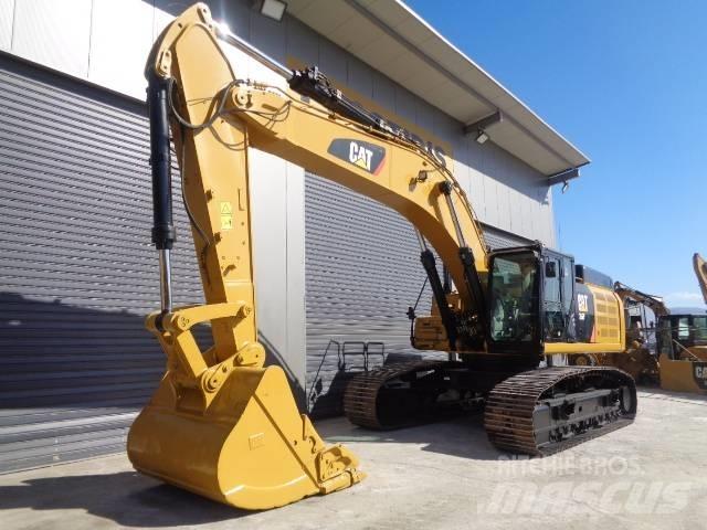 CAT 352 F Paletli ekskavatörler