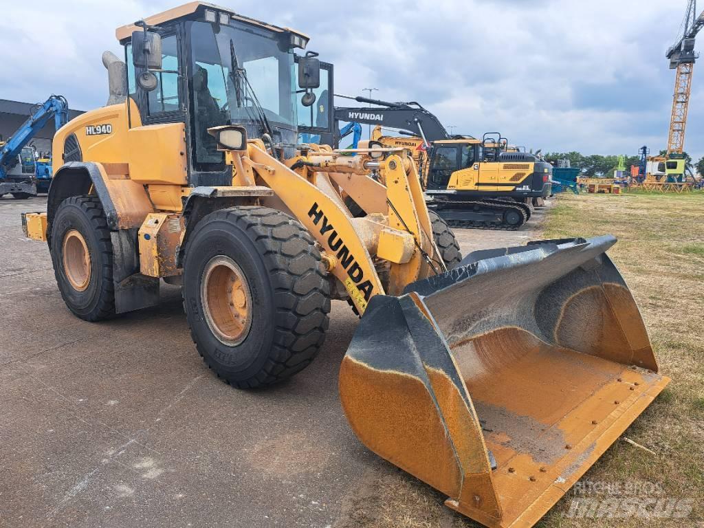 Hyundai HL940 Tekerlekli yükleyiciler