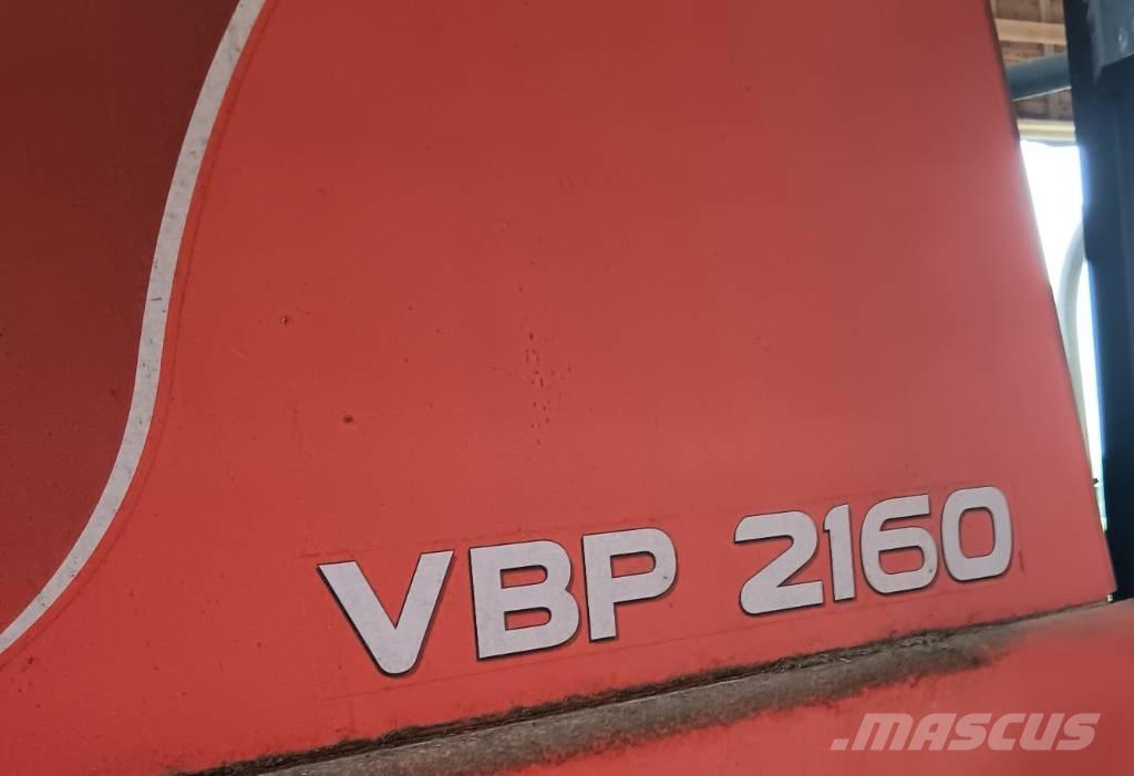 Kuhn VBP 2160 Rulo balya makinalari