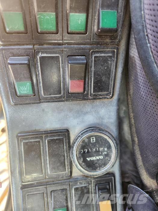 Volvo EC 290 B Paletli ekskavatörler