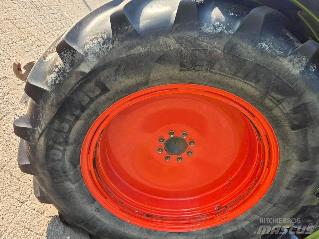 CLAAS Axos 340 Traktörler