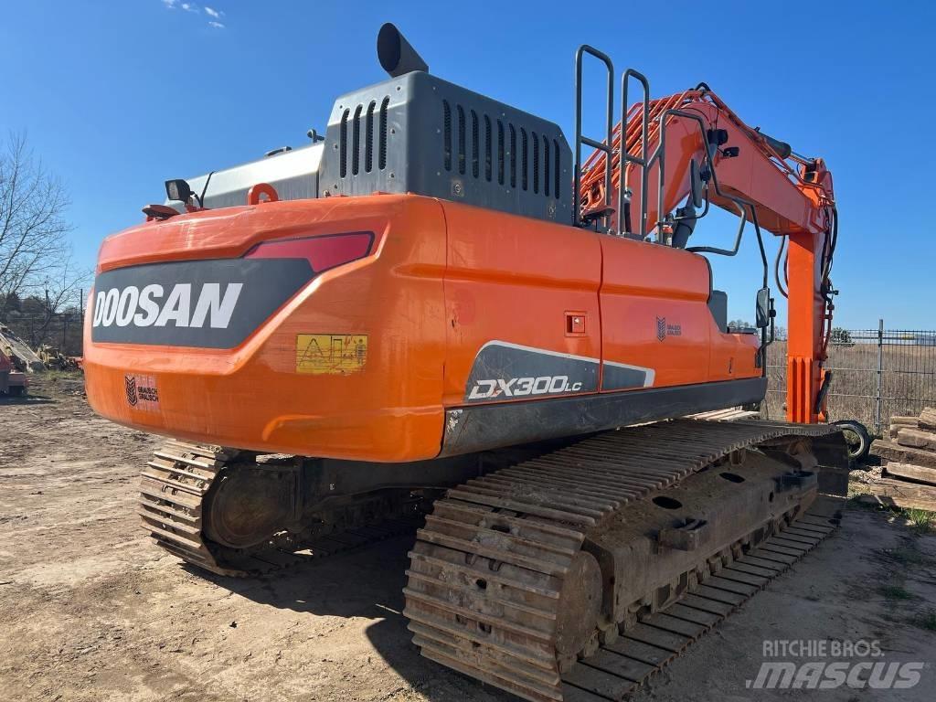 Doosan DX 300 LC-5 Paletli ekskavatörler