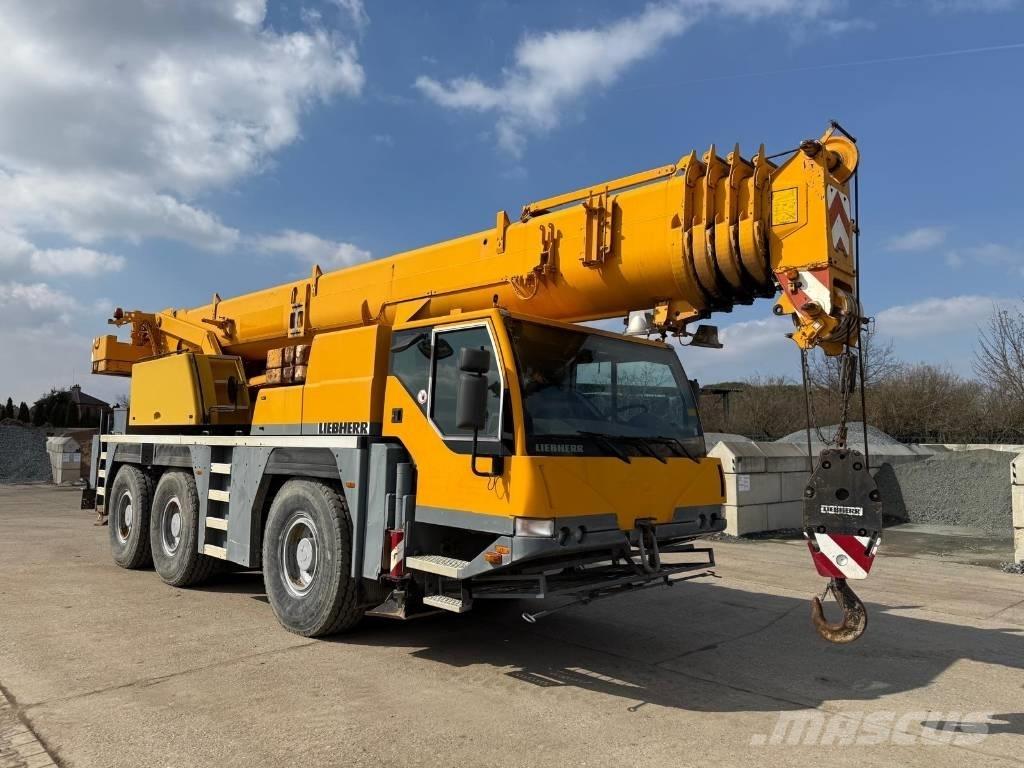 Liebherr LTM1055/1 Yol-Arazi Tipi Vinçler (AT)