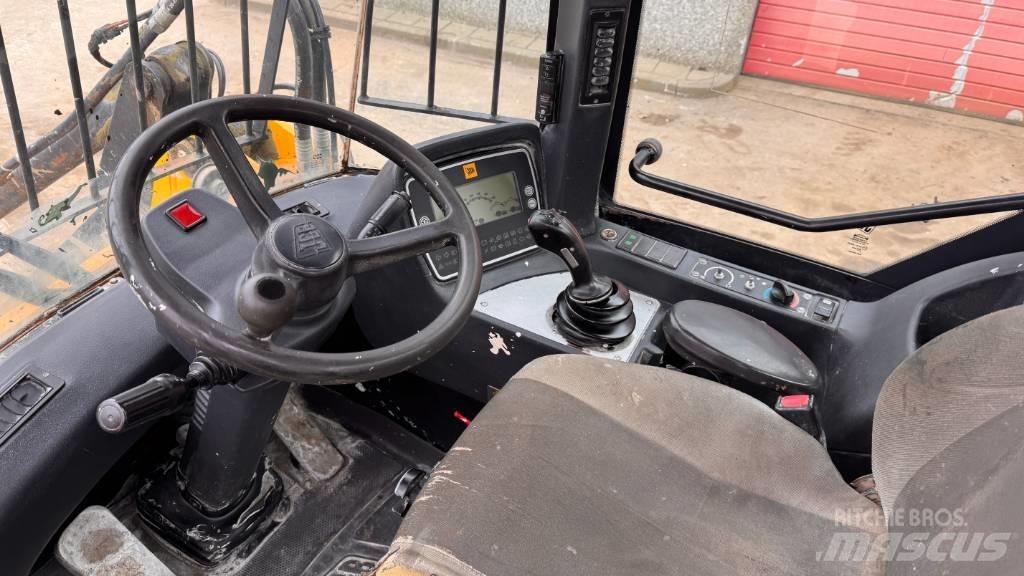 JCB 411 Tekerlekli yükleyiciler