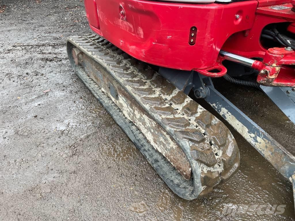 Takeuchi TB 325 R Mini ekskavatörler, 7 tona dek