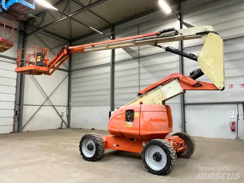 JLG 600 AJ Körüklü personel platformları
