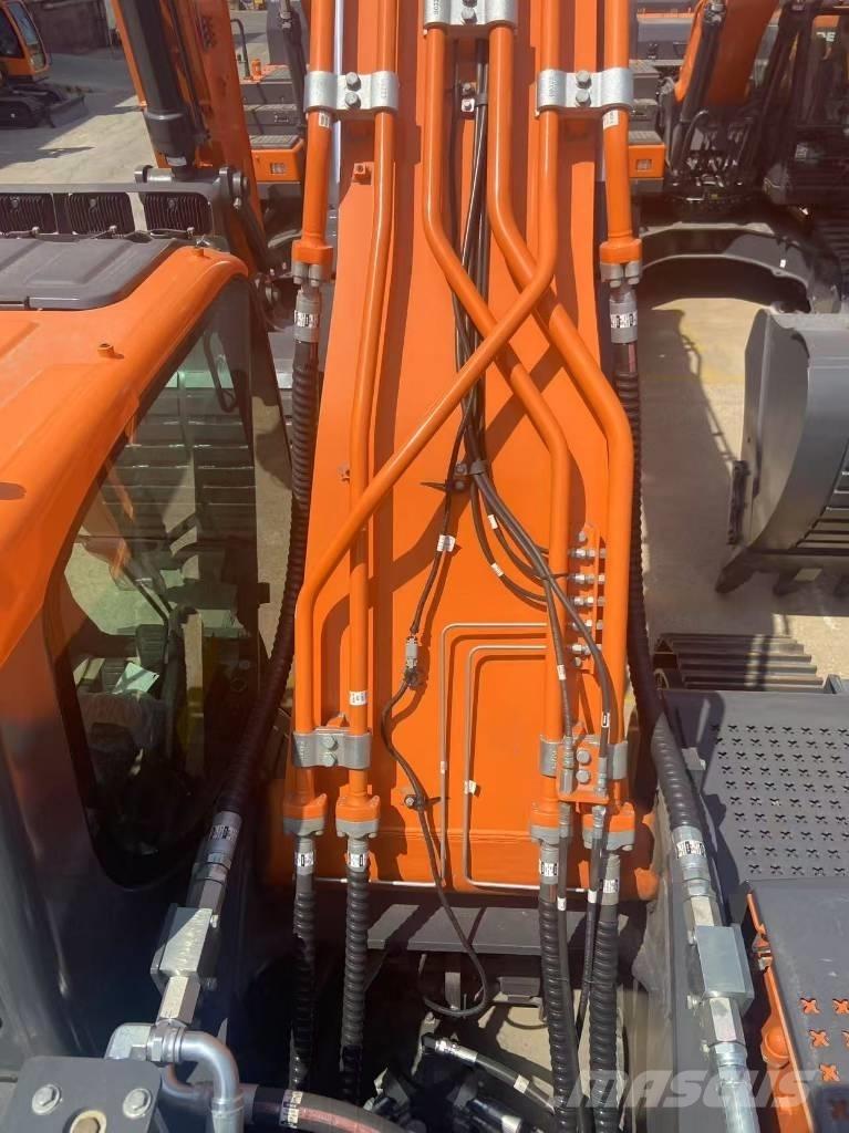 Develon DX 400 Paletli ekskavatörler