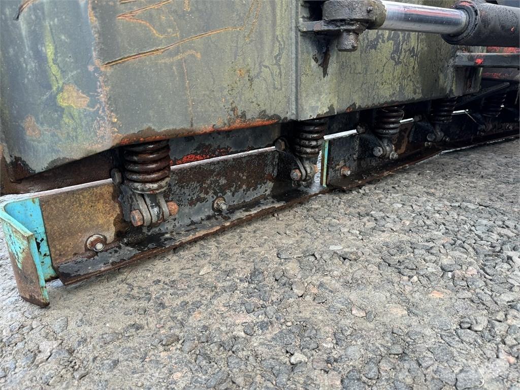 Uni-väg 320 Vikplog Kar küreme biçaklari