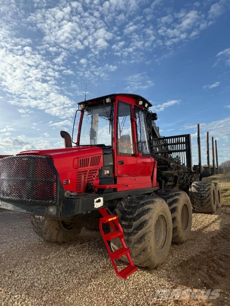 Komatsu 865 Tomruk yükleyici traktörler
