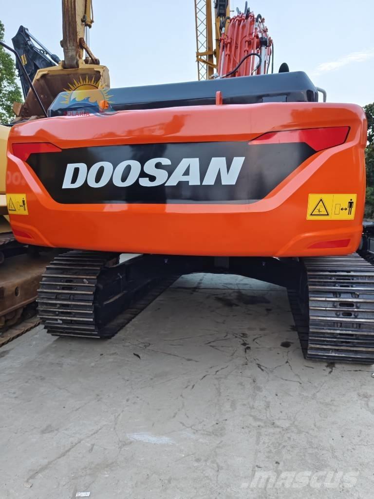 Doosan DX 300 LC Paletli ekskavatörler