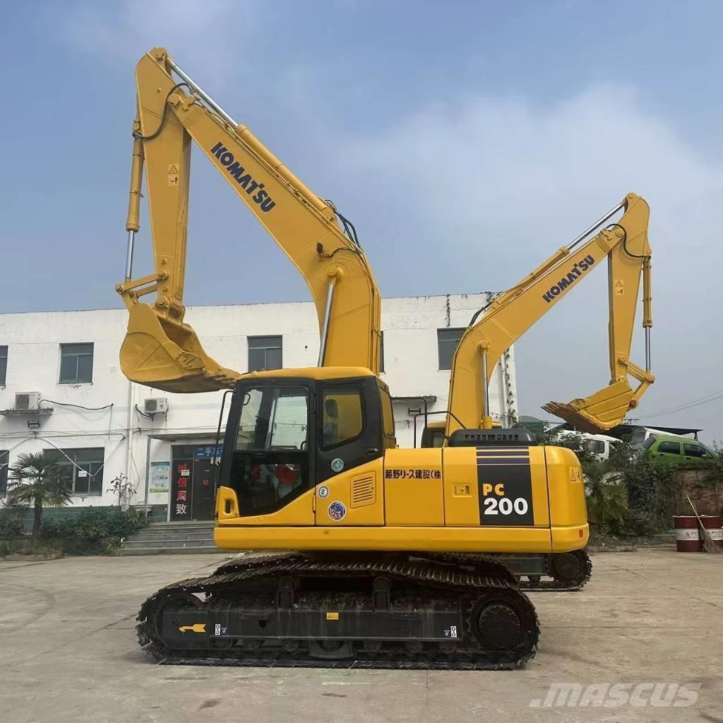 Komatsu PC 200-7 Paletli ekskavatörler