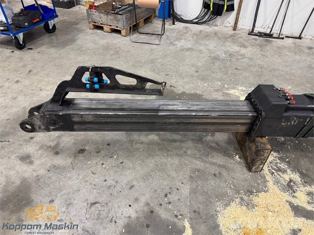 Valmet CRF12 Tomruk vinçleri