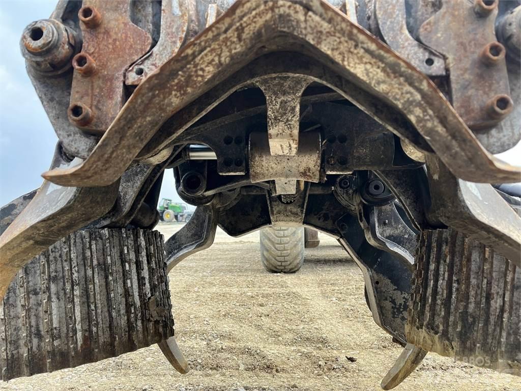 Komatsu 370.2 Agaç kesme robotlari