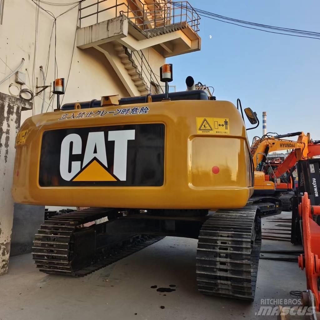 CAT 330 D Paletli ekskavatörler