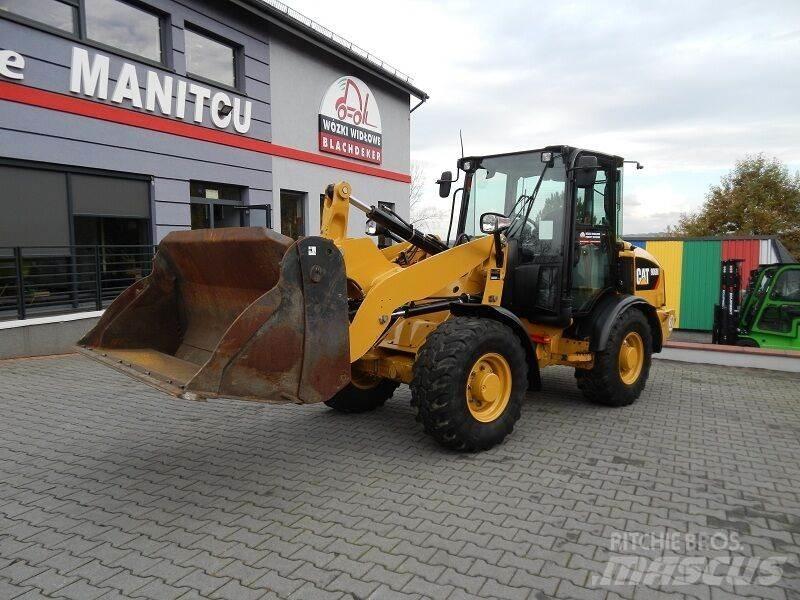 CAT ( CAT ) 906M Tekerlekli yükleyiciler