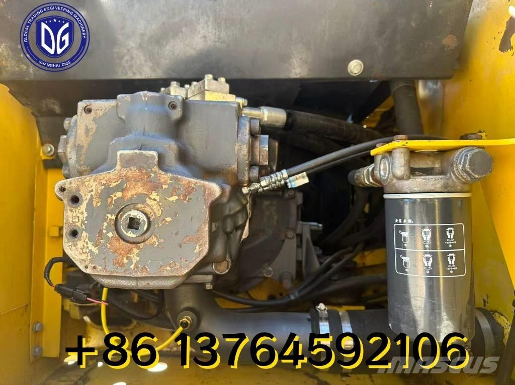 Komatsu PC 220 Paletli ekskavatörler