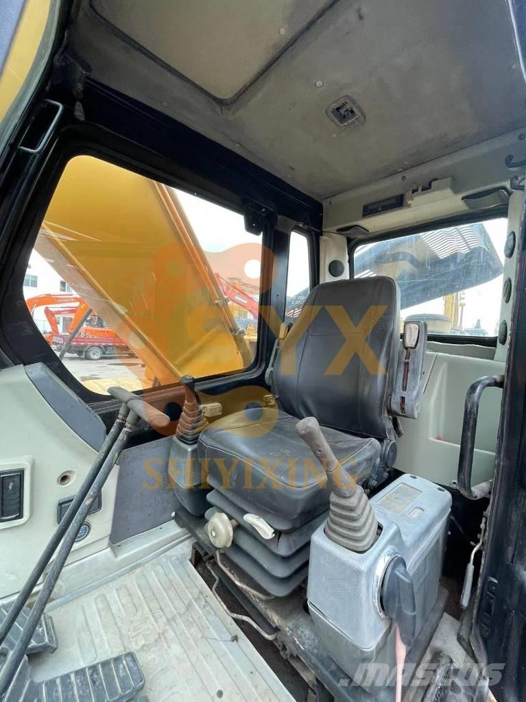 Hyundai Robex 220-7 Paletli ekskavatörler