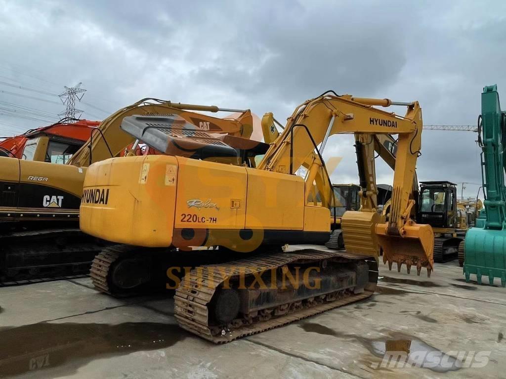 Hyundai Robex 220-7 Paletli ekskavatörler