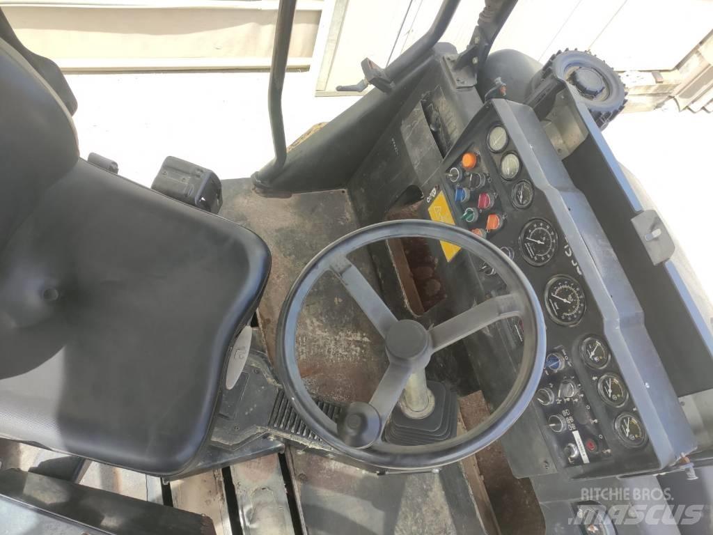 Dynapac CC 232 HF Çift tamburlu silindirler