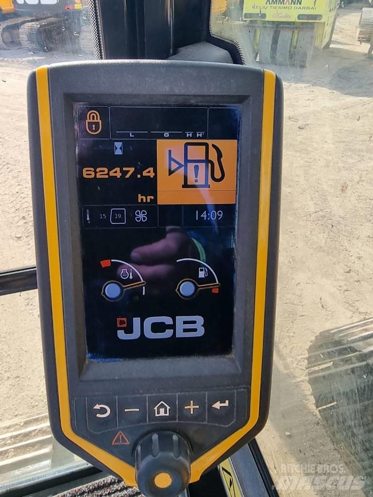 JCB JS 130 LC Paletli ekskavatörler