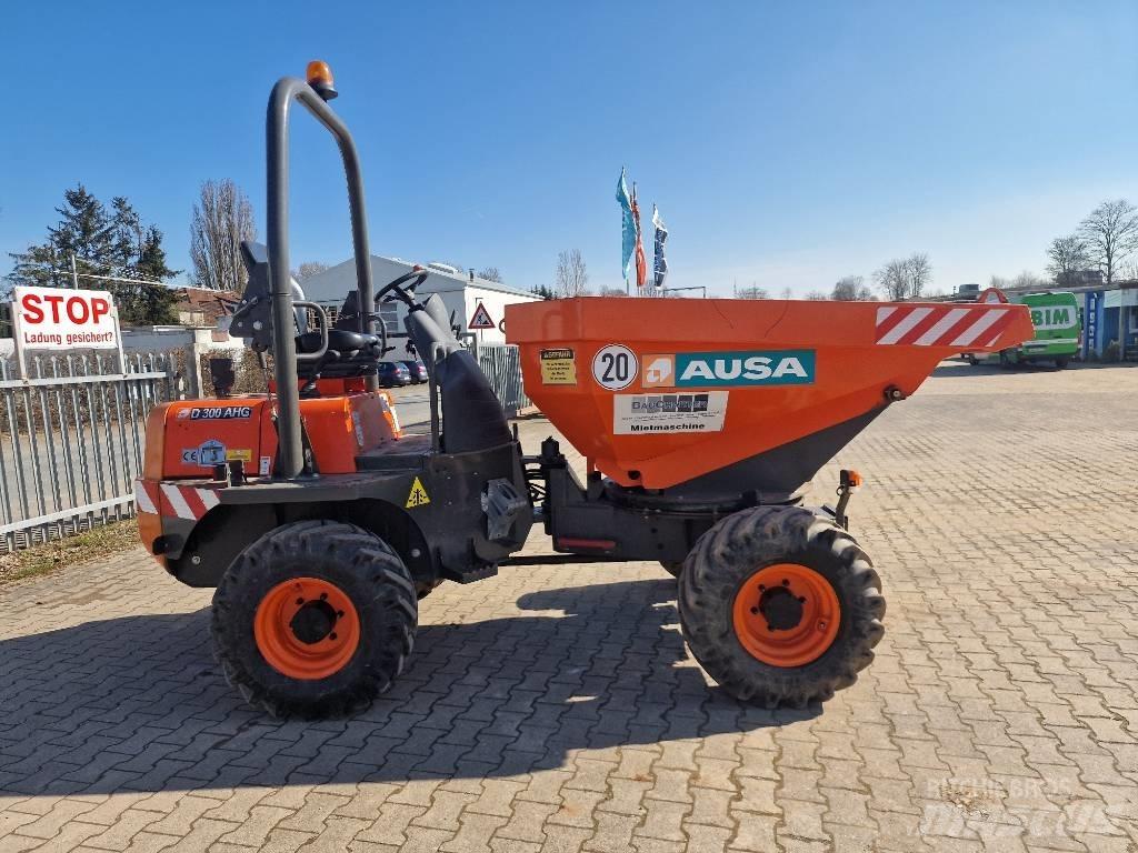 Ausa D300AHG Belden kirma kaya kamyonu
