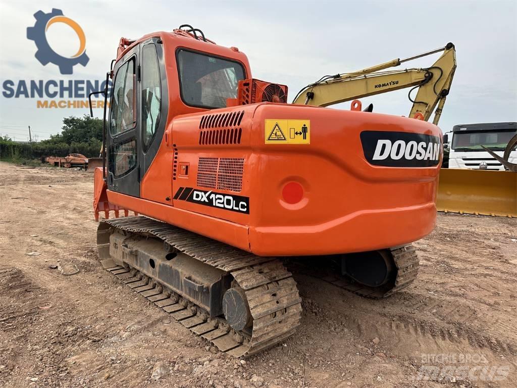 Doosan DX 120 Paletli ekskavatörler