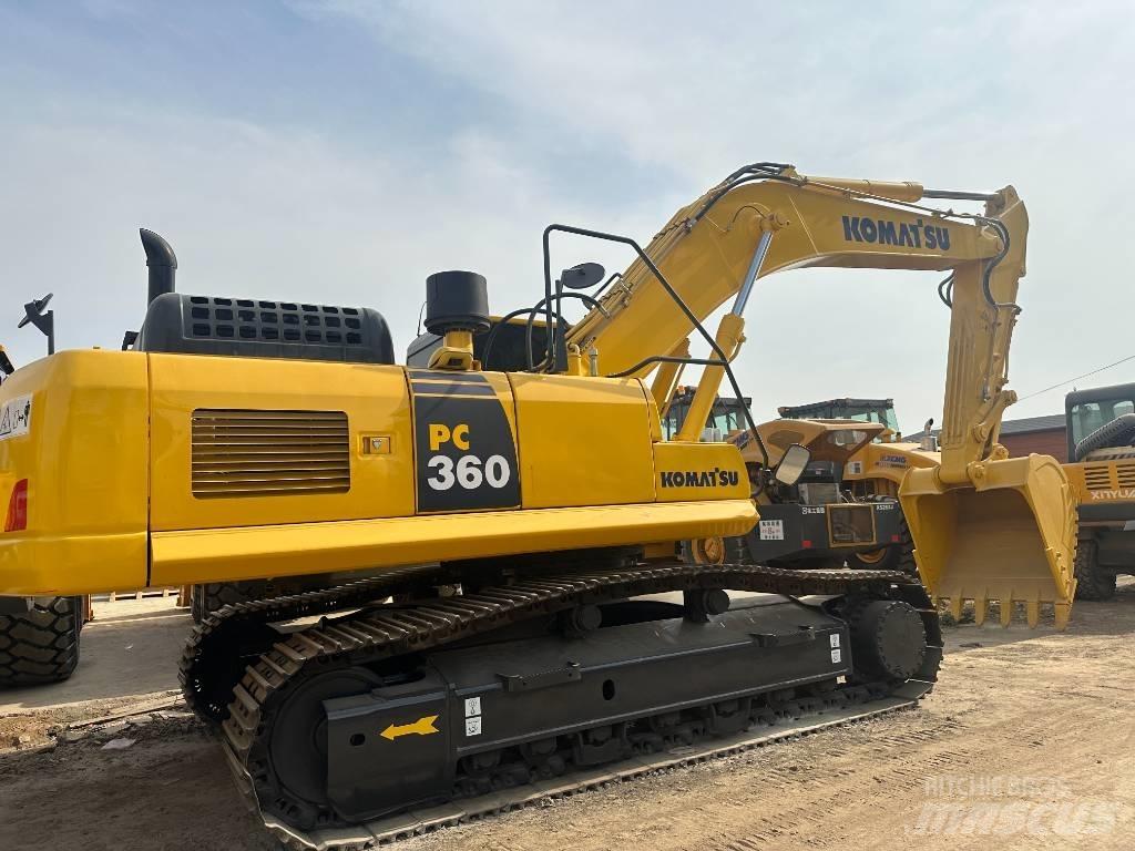 Komatsu PC 360 Paletli ekskavatörler