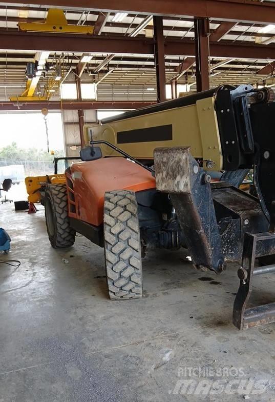 JLG 1055 Teleskopik yükleyiciler
