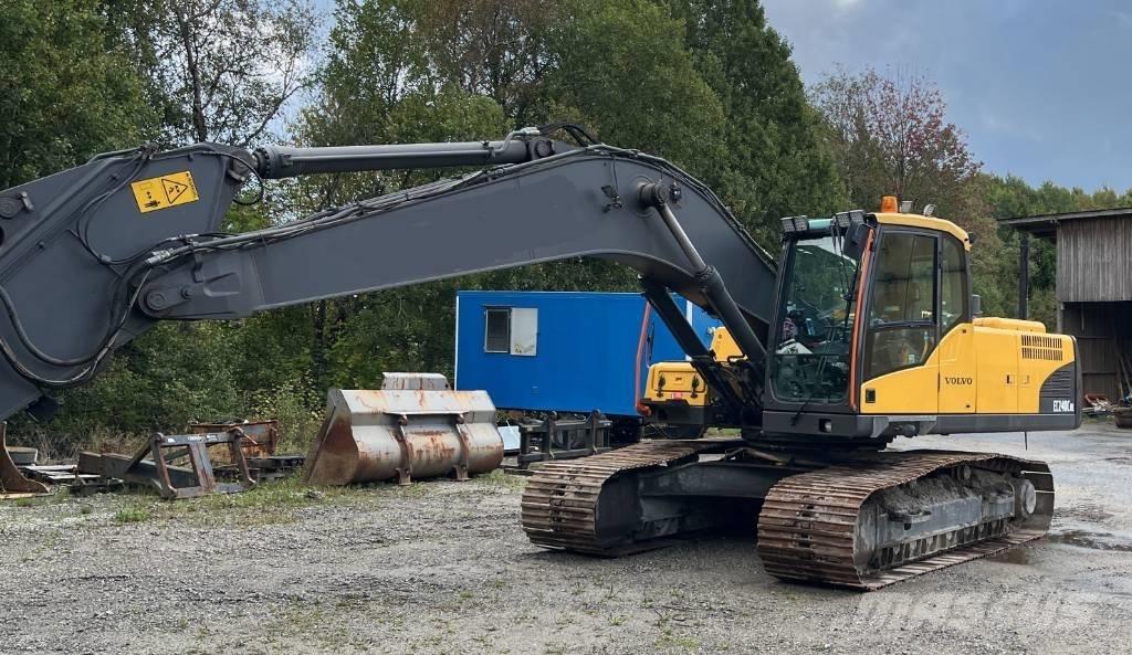 Volvo EC 240 C N L Paletli ekskavatörler