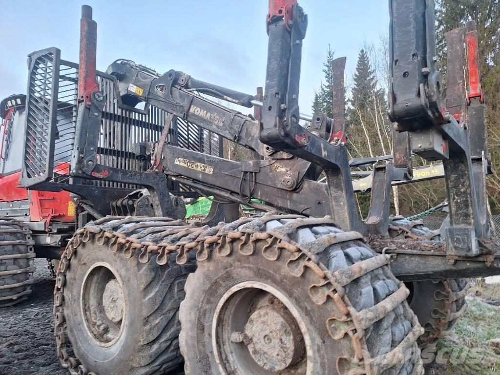 Komatsu 895 Tomruk yükleyici traktörler