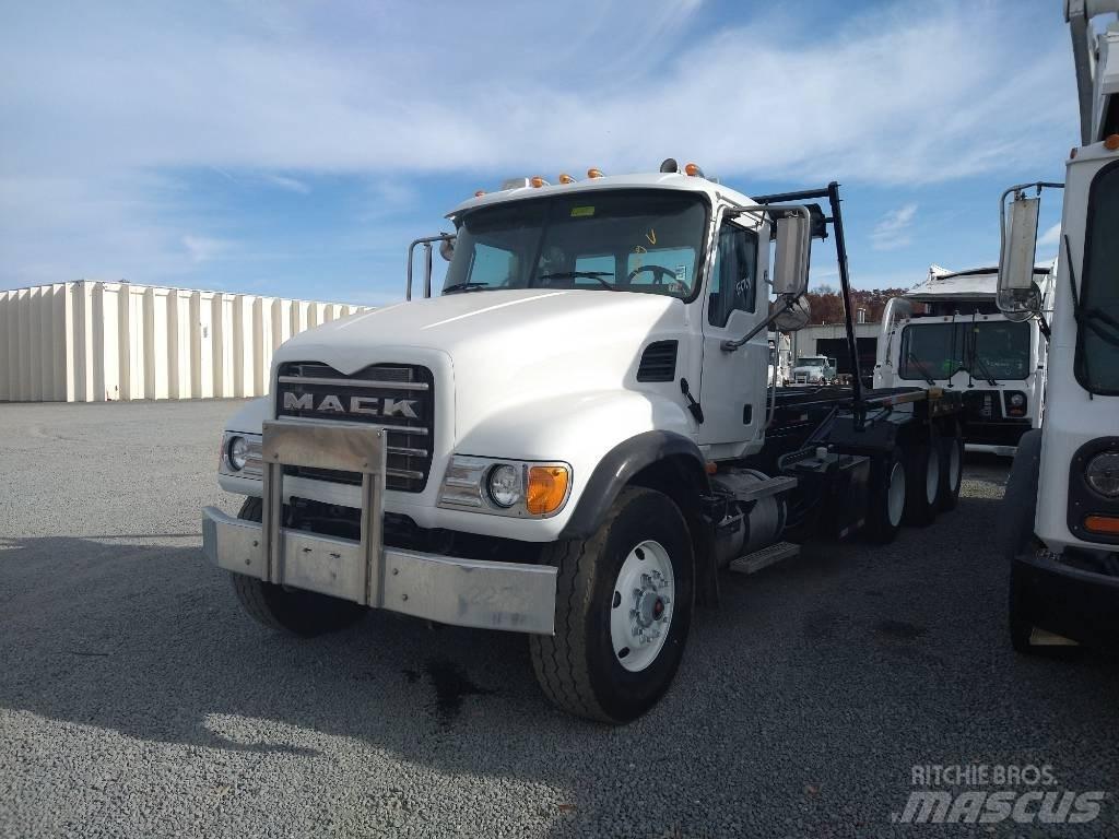 Mack Granite Atik kamyonlari