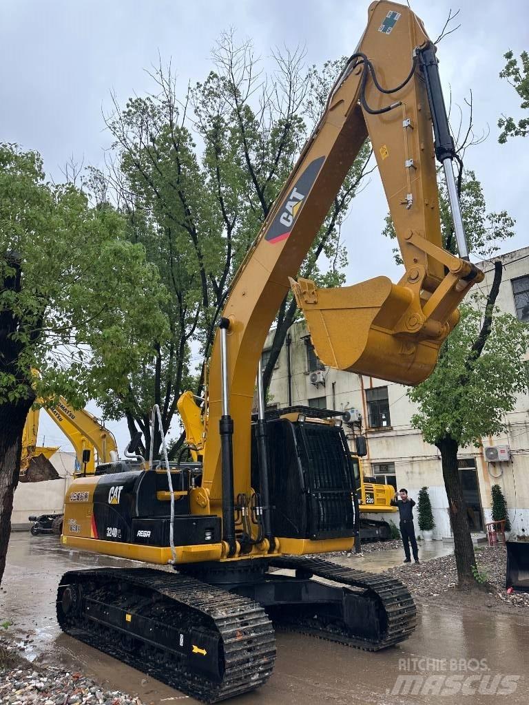 CAT CAT324D Midi ekskavatörler 7 - 12 t