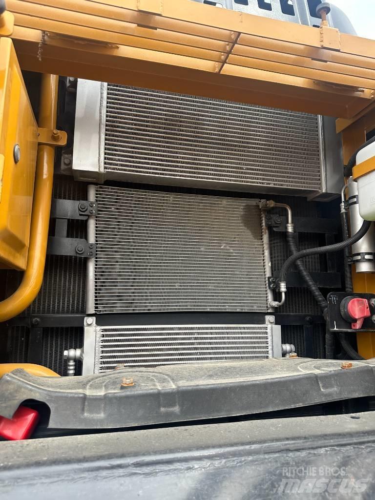 Sany SY245C Midi ekskavatörler 7 - 12 t