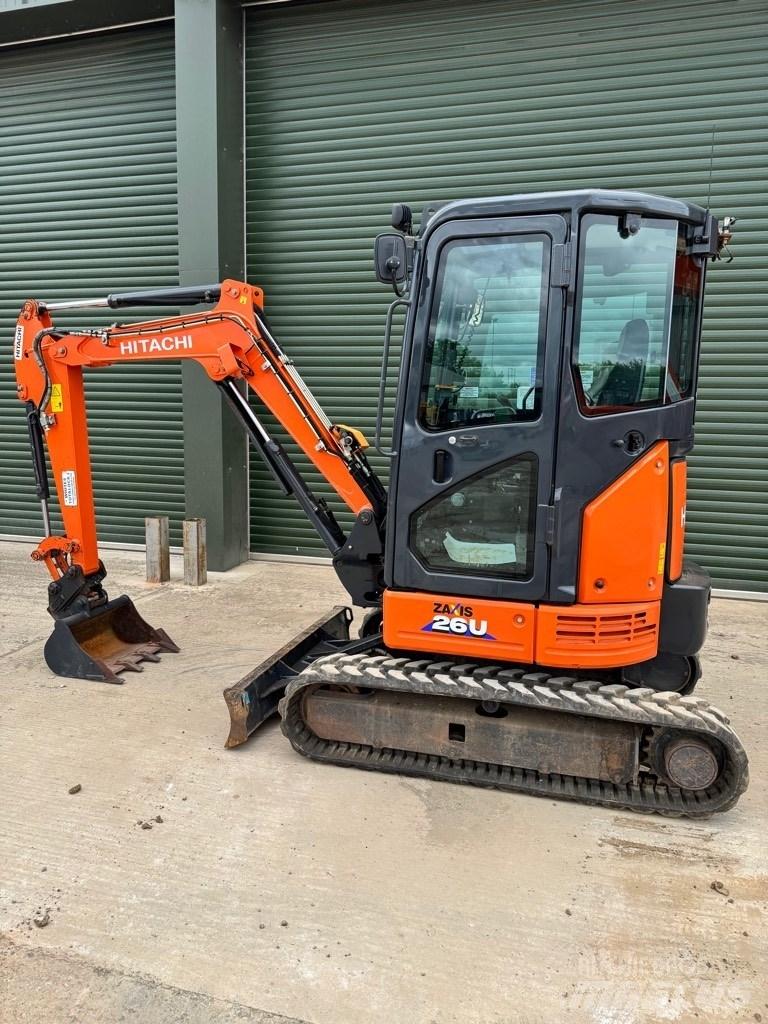 Hitachi 26U-6 CR Mini ekskavatörler, 7 tona dek
