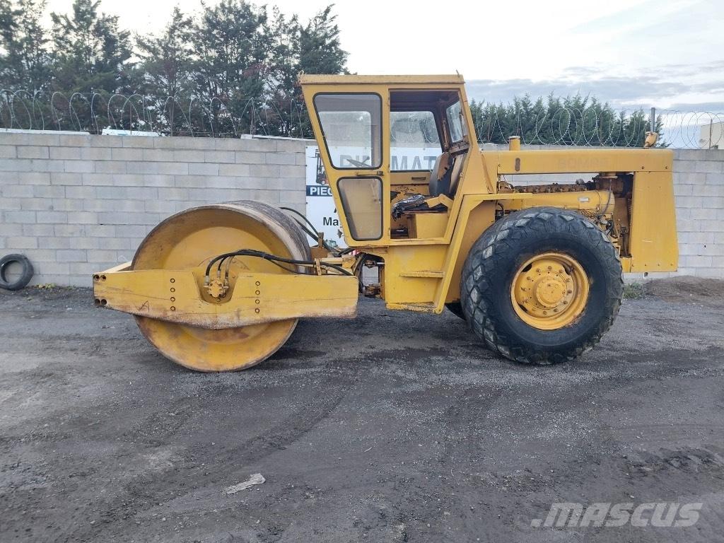 Bomag BW 212 P D Sıkıştırma tokmakları
