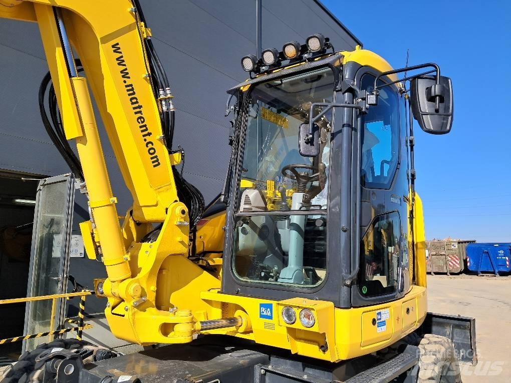 Komatsu PW98MR-11E0 Lastik tekerli ekskavatörler