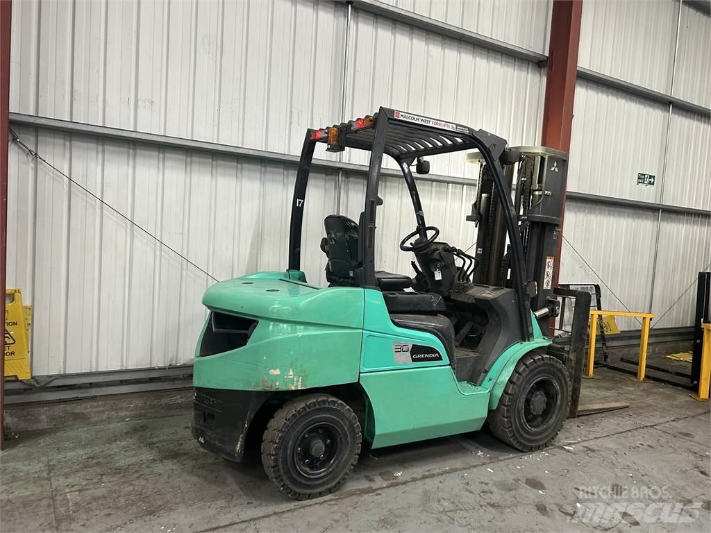 Mitsubishi FD30NT Dizel forkliftler
