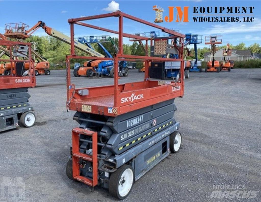 SkyJack SJ III 3226 Makasli platformlar