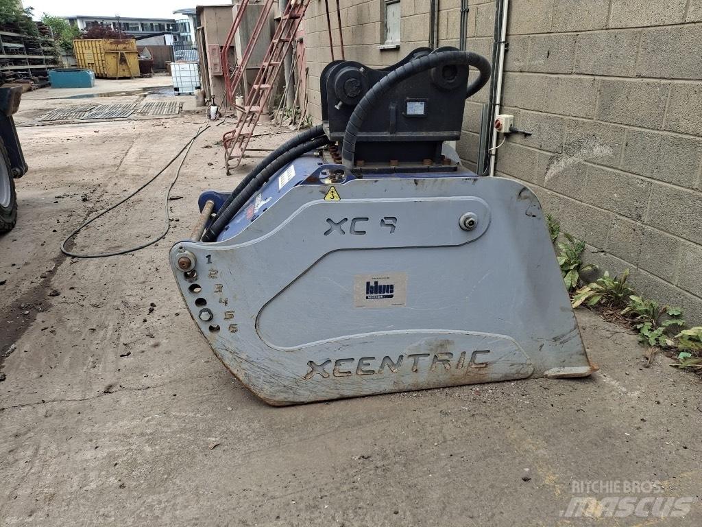 Xcentric XC9 Kırıcı kepçeler
